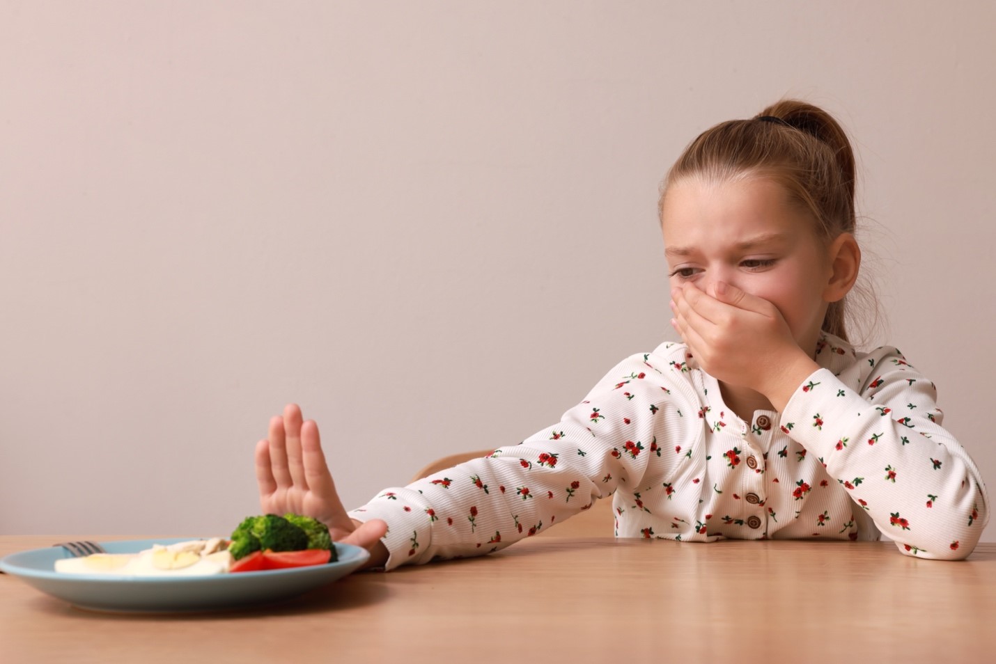 Anak Mual Saat Makan? Yuk, Cari Tahu Penyebab dan Solusinya
